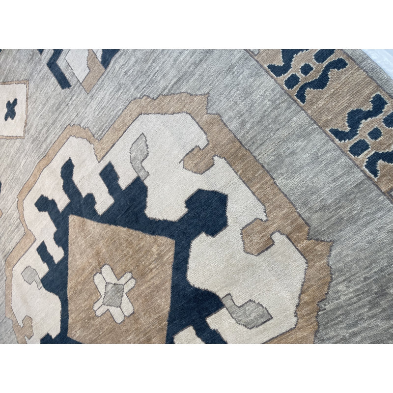 Oriental Area Rug in Ivory/Navy/Orange
