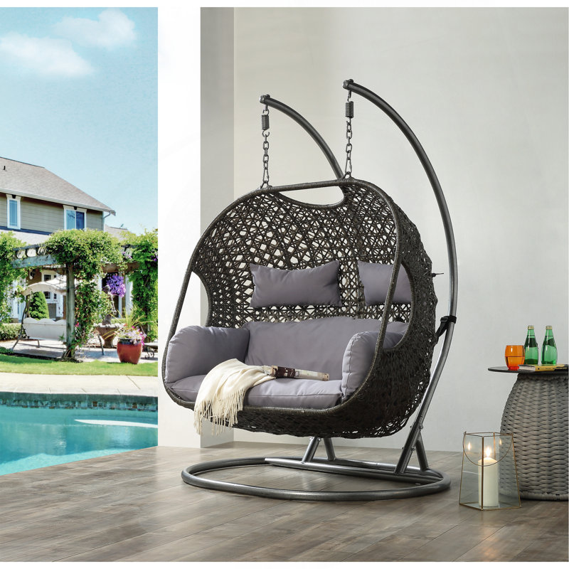 Chaise suspendue en osier et tissu Vasant