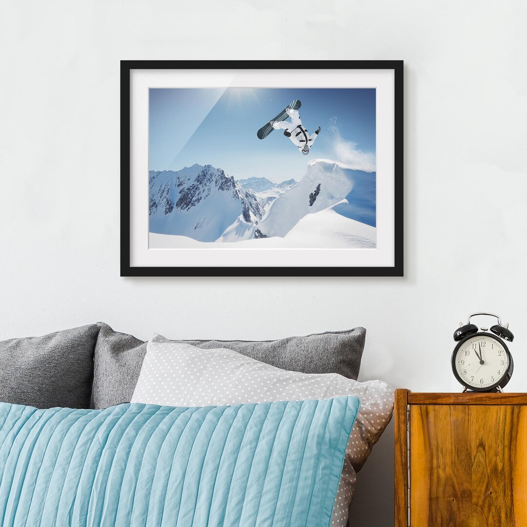 Gerahmtes Poster Flying Snowboarder