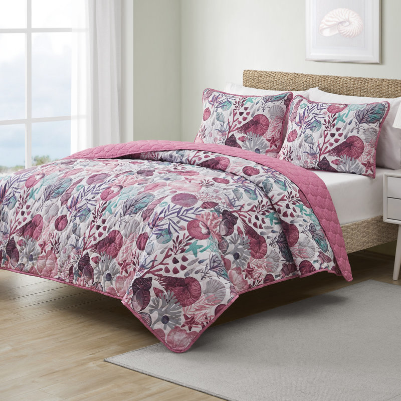 Ivory Coast 3-Piece Disperse Print Reversible Quilt Set, King Quilt + 2 Shams, Pink/Blue
