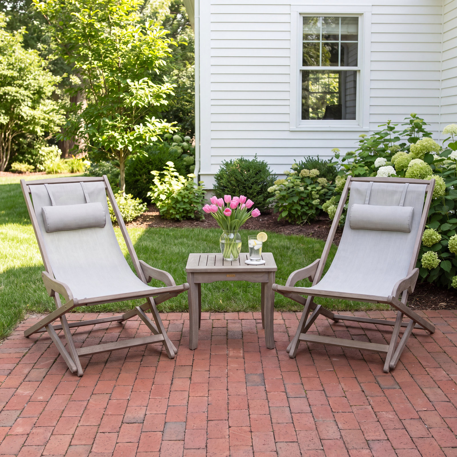 Fitzhugh Folding Beach Chair with Cushion, Gray