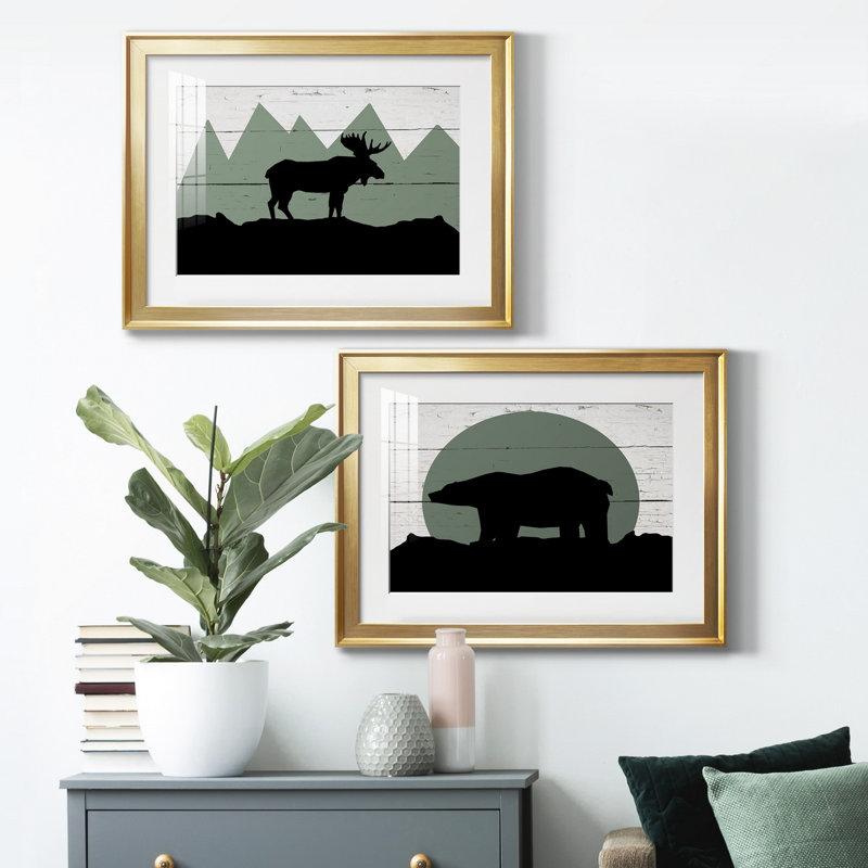 Mountain Moose - ensemble de 2 reproductions de cadres photo, H 42,5 po x l 61 po x P 1 po, Cadre doré