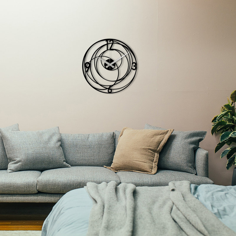 Horloge murale élégante en métal 18,9 po x 18,9 po | Fabrication 100% métal, épaisseur: 0,05 pouce | Nécessite 1 pile AA (non incluse) | Parfait pour les décors modernes et les espaces de vie