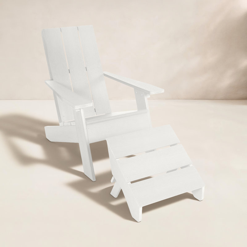 Chaise Adirondack en plastique avec repose-pieds Byrnes, Blanc