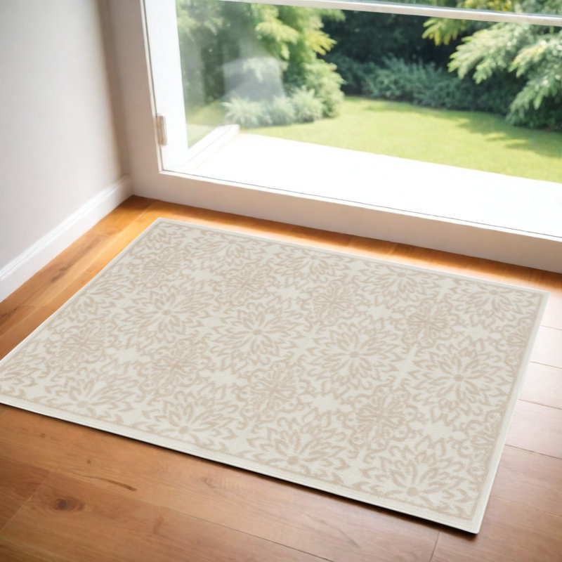 Tapis floral beige et ivoire 3 pi x 5 pi