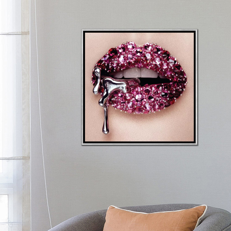 «Fjord Pink» par Vlada Haggerty - impression d'art graphique, H 26 po x l 26 po x P 1,5 po, Toile avec cadre argenté
