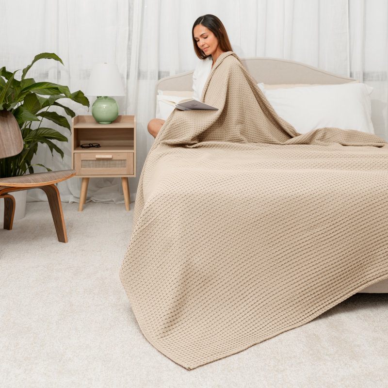 Comfy Cubs 100% Cotton Waffle Weave Throw Blanket Breathable Skin-Friendly Soft Lightweight, Textured Blanket, Throw, Sand