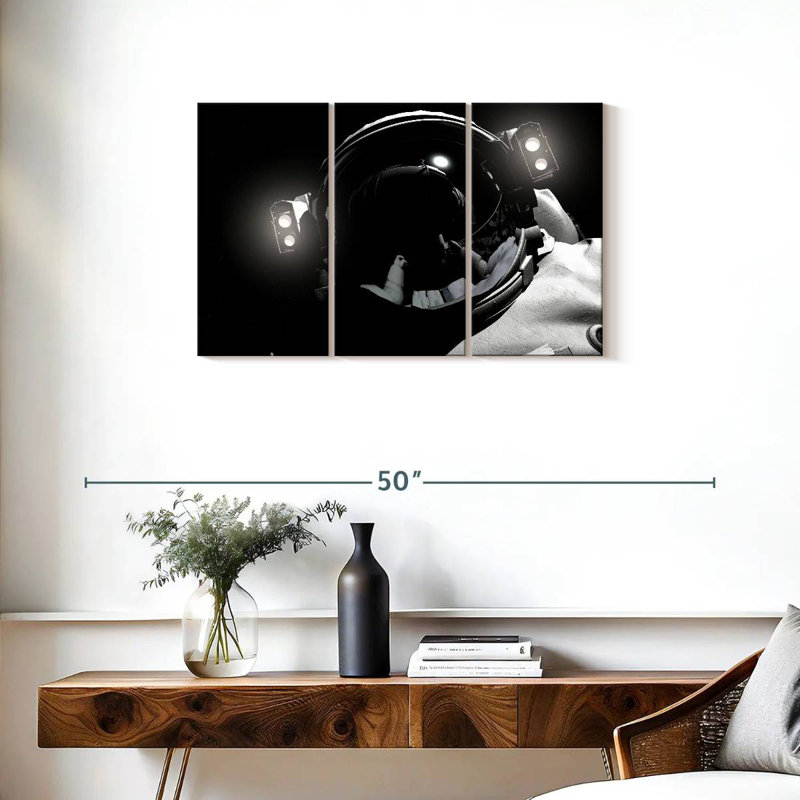 'Astronaut Space, 20" H x 33" W
