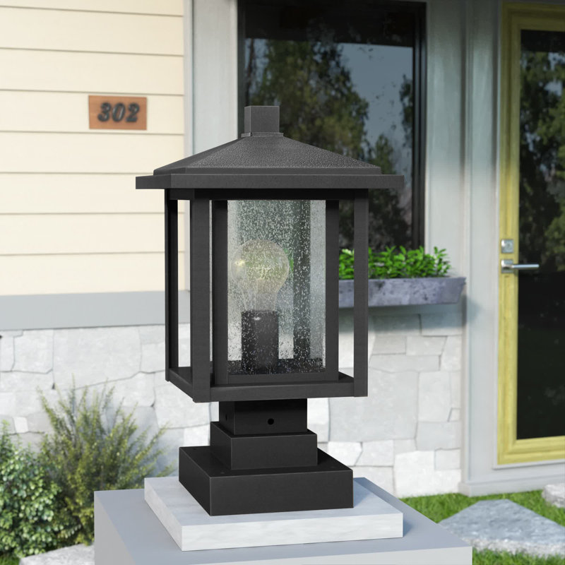 Luminaire à fixation sur mât câblé à 1 lumière H 16,77 po Iwan, Noir