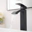 Robinet pour salle de bain à un trou-116154931