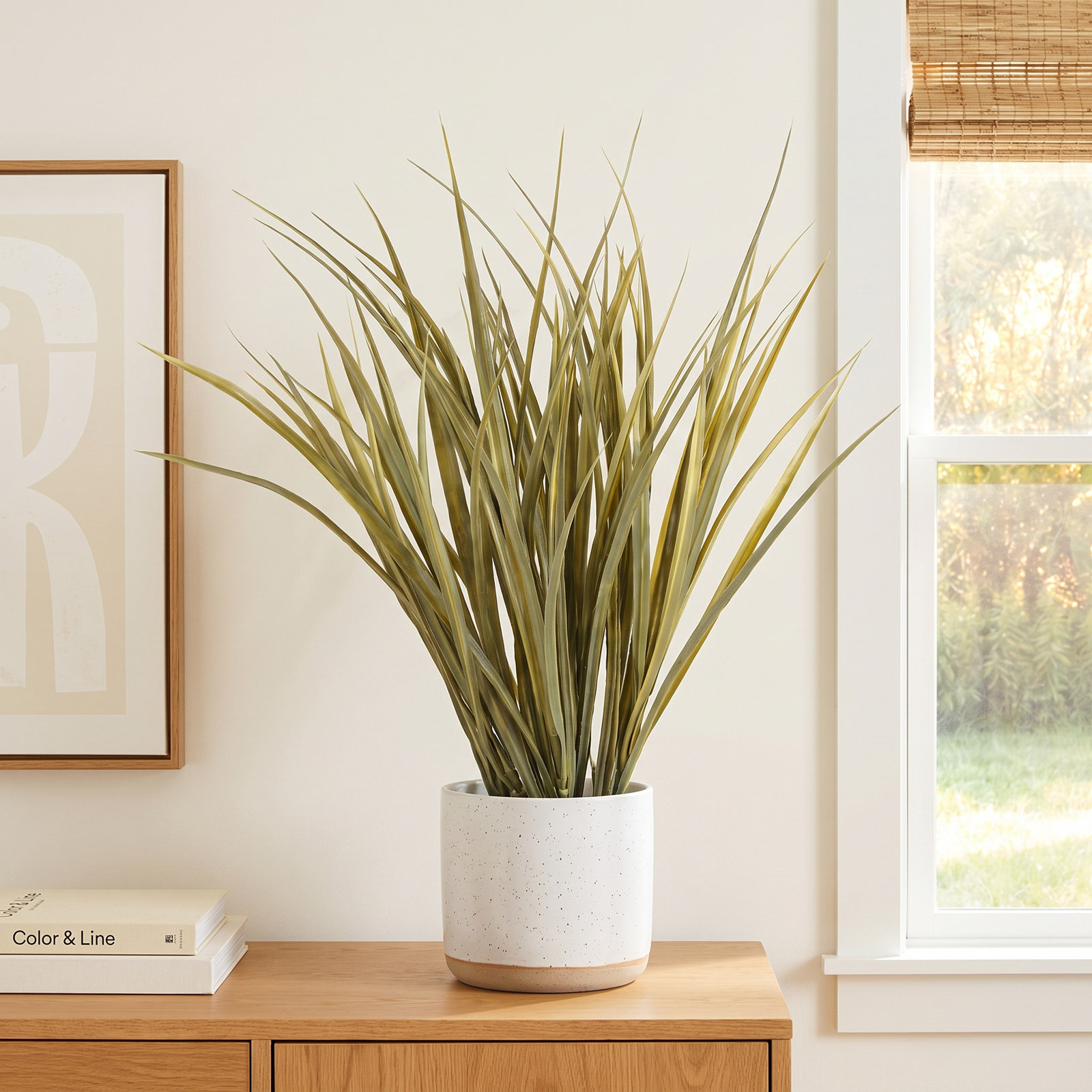 16'' Faux Grass, 20" H x 5" W x 5" D, Moss Green