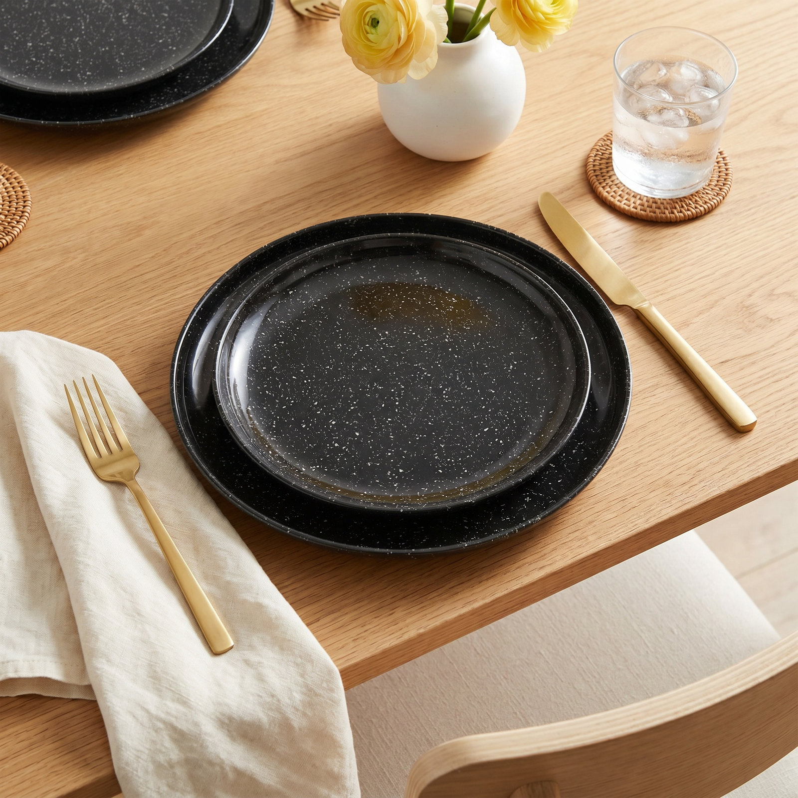 Maskell 11" Dinner Plate, Charcoal