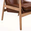 Fauteuil de style Mid-Century moderne avec structure en bois et dossier haut pour la détente