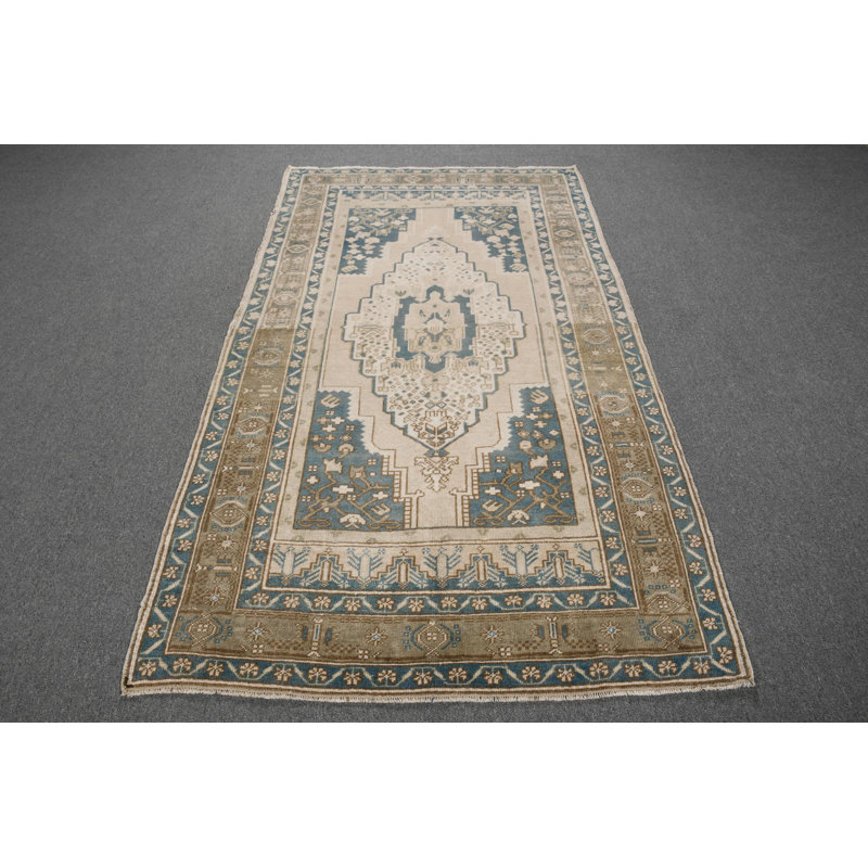 Tapis turc classique de style Oushak avec un look rétro dans les tons beiges pour le salon
