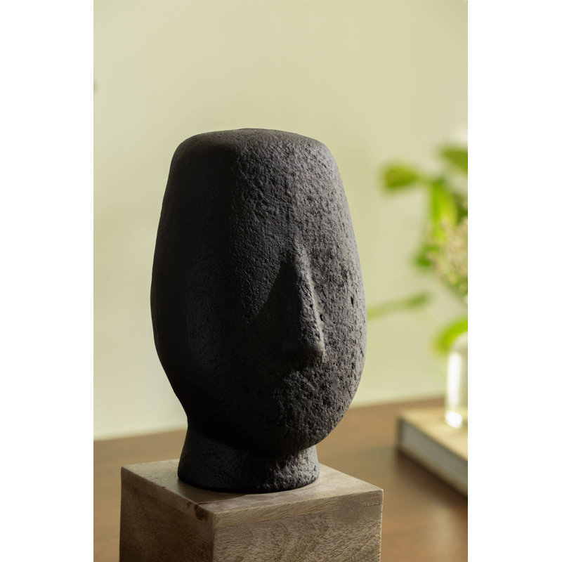 Sculpture | Sculpture ferme faite à la main Ecomix en couleur noire | Objet décoratif, 5,1 x 4,7 x 11,8 po