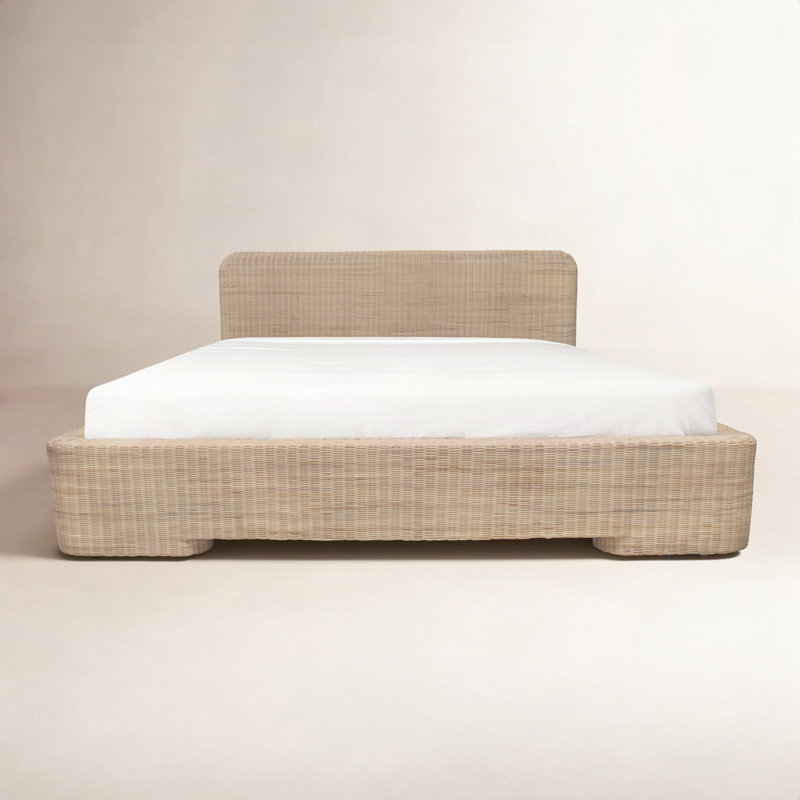 Claudia Bed Queen Natural, King