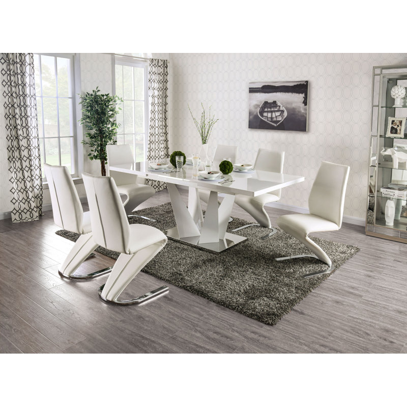 Redick Extendable Dining Table