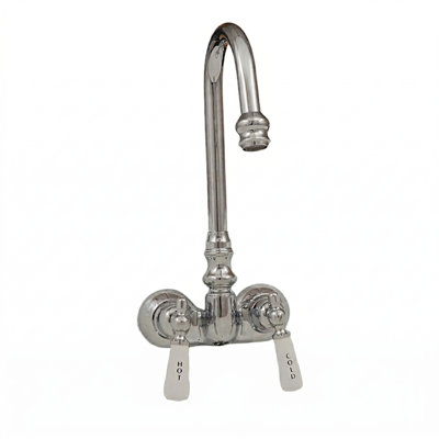 Robinet de baignoire avec bec col-de-cygne par Strom Living
