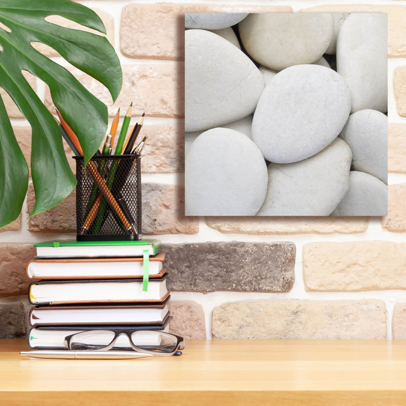 «White Pebbles» par PhotoINC Studio, H 12 po x l 12 po x P 0,75 po