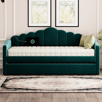 Lit de jour simple en velours avec couchette, fonction de charge, cadre pour la stabilité et le style de la couchette de canapé-lit, tête de lit confortable, bonnes soirées pyjama à la maison