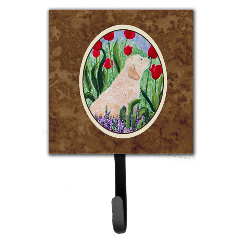 Crochet mural golden retriever