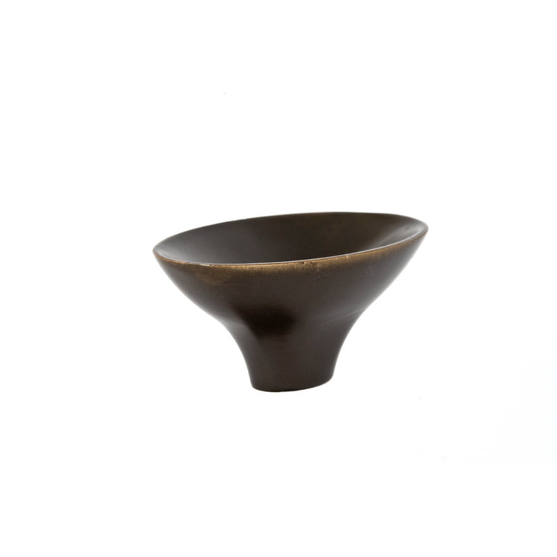 Lotus Oval Knob, Oil Rubbed Bronze, 1.5" H x 2.375" W x 1" D