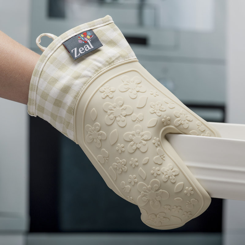 Zeal Oven Mitt, Cream