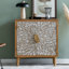 Armoire d'appoint en bois massif naturel vieilli 30 po à 2 portes Hugdahl