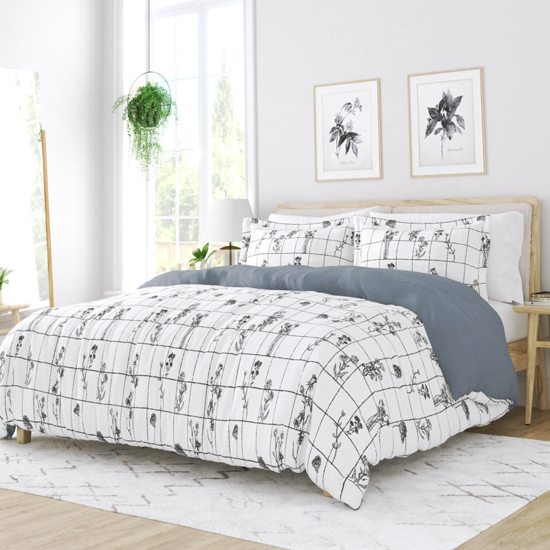 Gray Reversible Flower Field Twin/Twin XL Duvet Cover Set