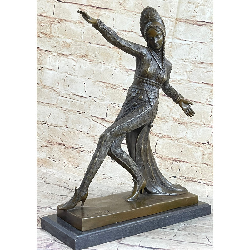 Figurines et sculptures Yaneissi