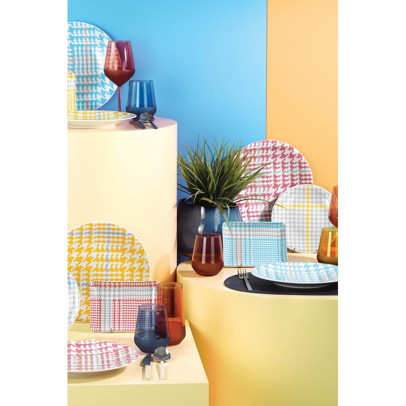 Eckehardt 18 Piece Dessert Plate Set