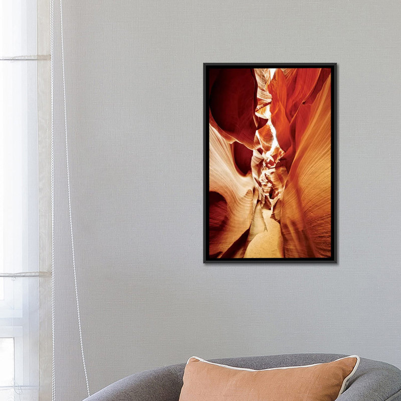 Antelope Canyon I, reproduction de photo sur toile tendue, H 26 po x l 18 po x P 1,5 po, Toile encadrée noire, Pas de tapis