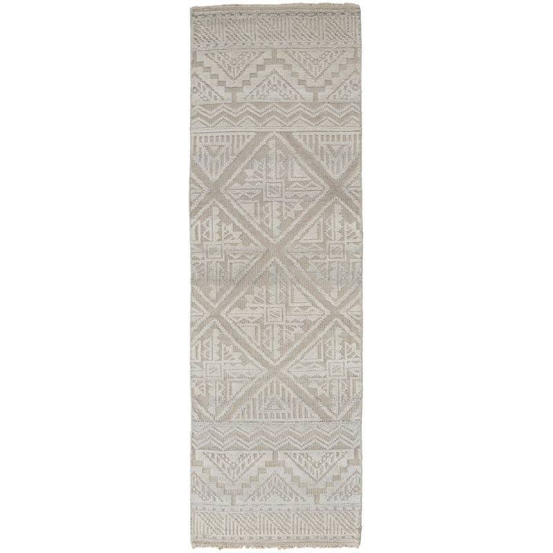 Tapis noué à la main 2 pi 6 po x 10 pi Authement
