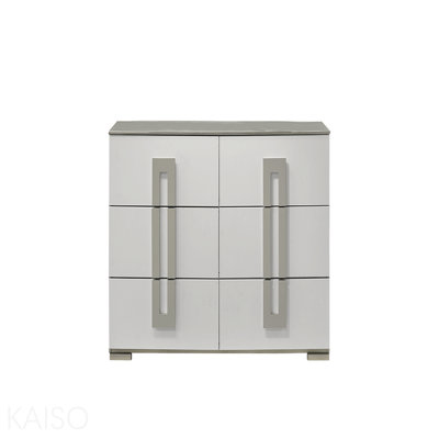 Commode à 6 tiroirs de style contemporain en bois blanc.