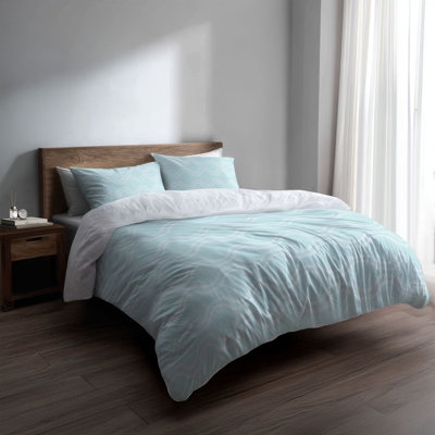 Wavy Vine Ultra-Thin Lightweight Comforter Set