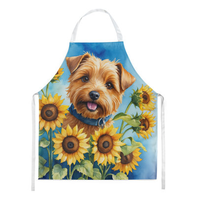 Norfolk Terrier en tablier tournesols