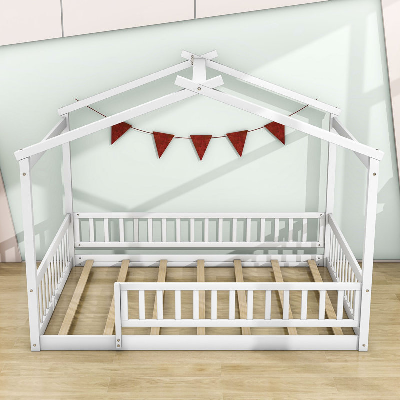 Vonie Wood Daybed with Roof and Slats, White, Full/Double