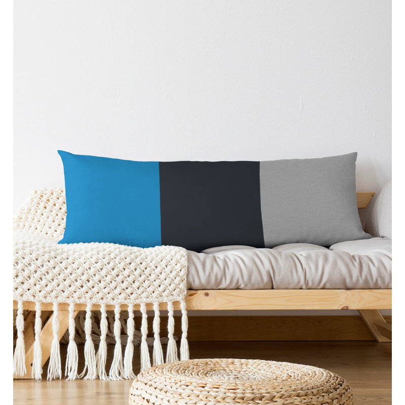 Oreiller de corps en polyester / polyester Arizona Football Stripes, Accent argenté, Football de la Caroline