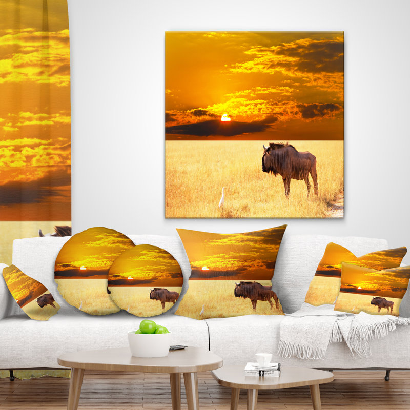 Coussin imprimé "antilope immense" à coucher de soleil paysage, 16 po x 1 po, Coussin décoratif