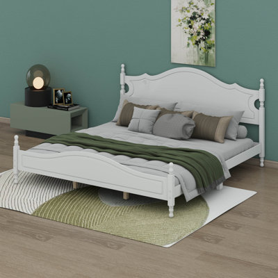 Très grand lit avec tête de lit, lit plateforme en bois de style rétro