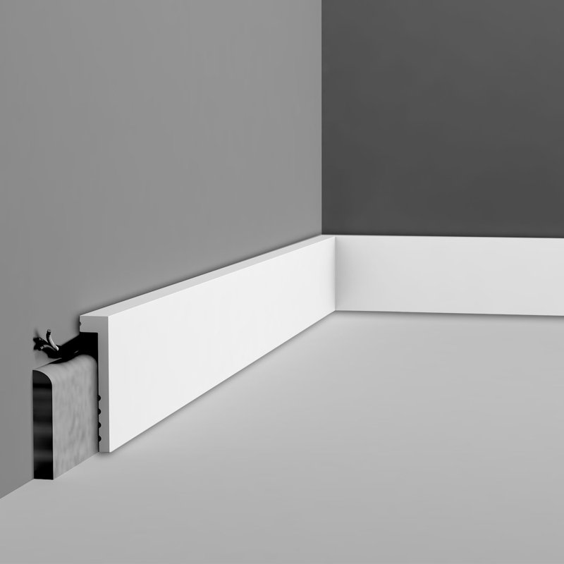 Base en polystyrène blanc apprêté de 0,875 po d'épaisseur x 4 po de largeur x 78,75 po de longueur