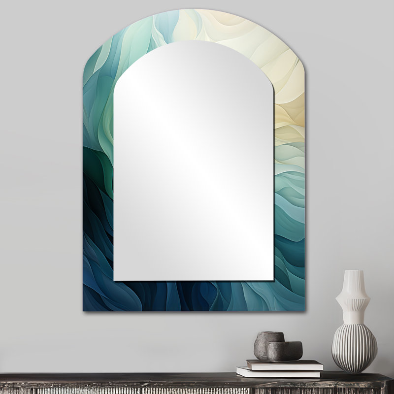 Gree and White Sway Wave Serenity IV - Miroir décoratif en arc abstrait sur métal, 34 po x 25 po