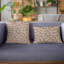 Coussin abstrait angles-403923989-403923995