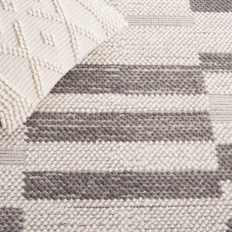 Tapis ivoire / gris foncé Charvik, Rectangle de 5 pi x 8 pi