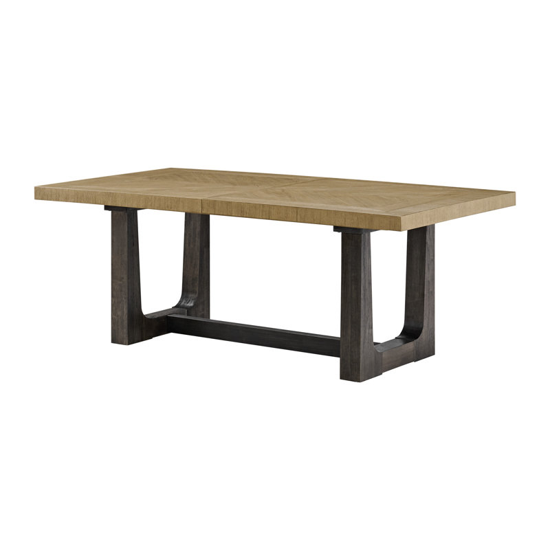 Table carrée et caramel
