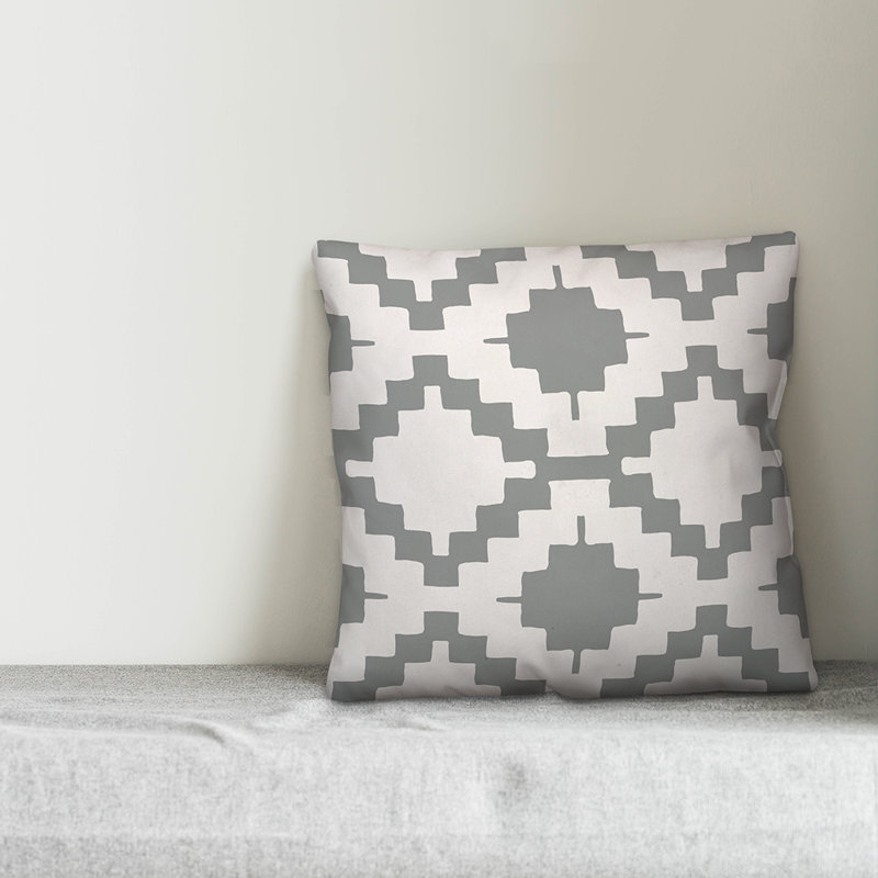  Coussin Aztec, Gris, 18 po x 18 po