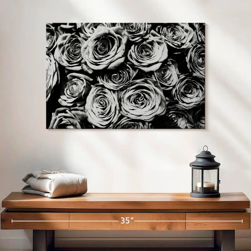 Roses monochromes Harnek, H 16 po x l 24 po