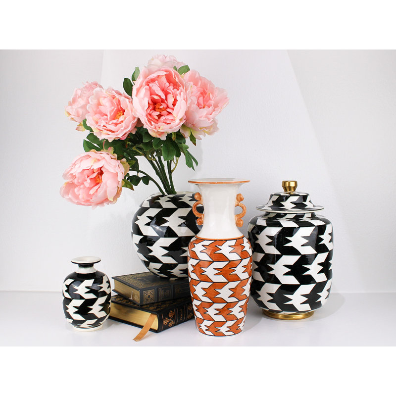 Crow's Feed Handmade Ceramic Table Vase