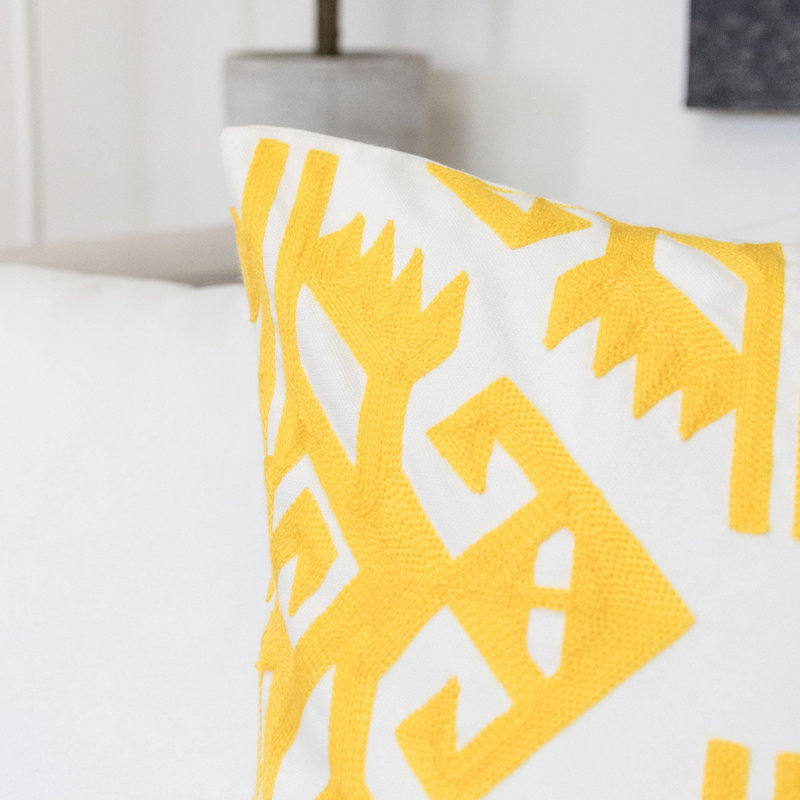  Indoor/Outdoor Cotton Throw Pillow, Yellow