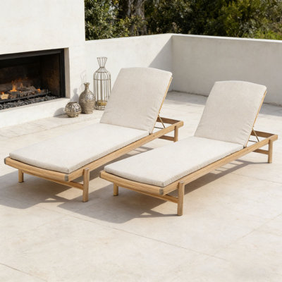 Wood Chaise Lounge With Cushion Set